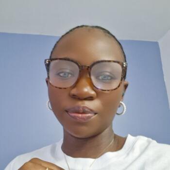 Babysitter in Villeneuve-Saint-Georges: Kevine linda