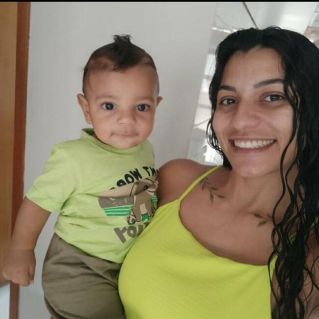 Babysitter in Ribeirão das Neves: Natália