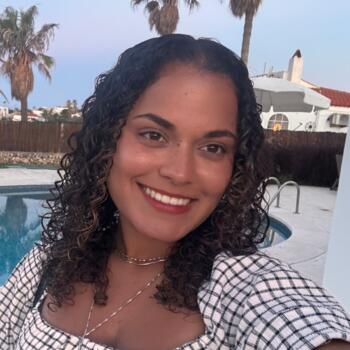 Babysitter in Belas: Giovanna