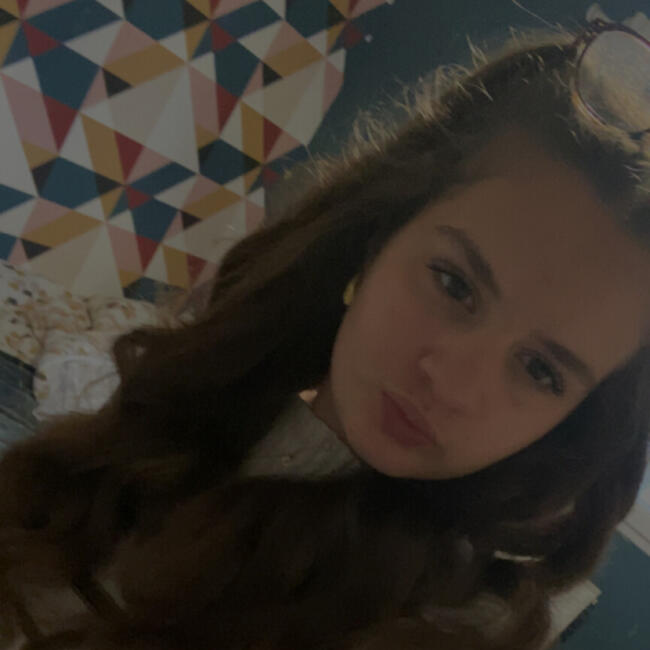 Babysitter in Draillant: Amandine