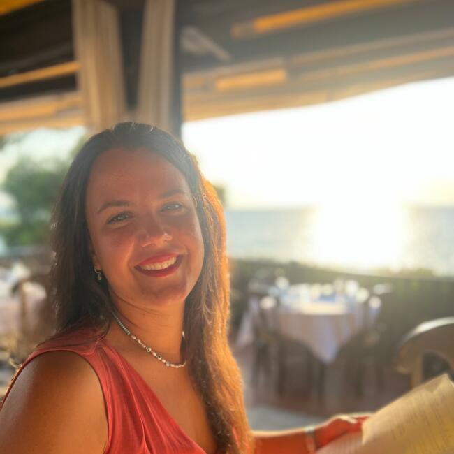 Babysitter in Thessaloniki: ΛΙΝΑ