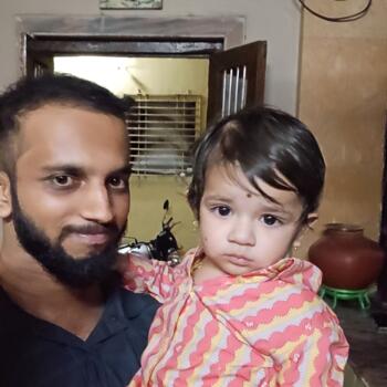Babysitting job in Mumbai: babysitting job Varun