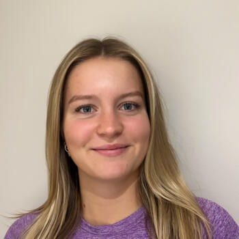 Babysitter in Coventry: Darcy