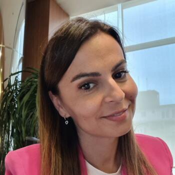 Posao bebisiterke u Beograd: posao čuvanja dece Jelena