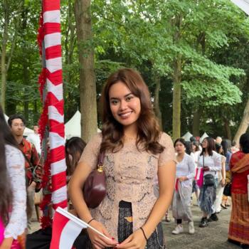 Babysitter in Overveen: Cella