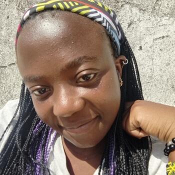Babysitter in Nairobi: Molly