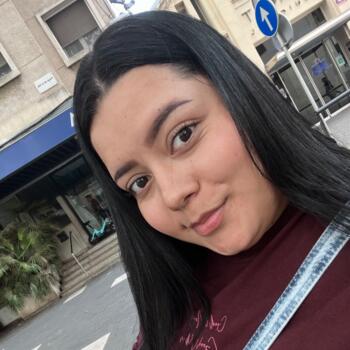 Canguro en El Prat de Llobregat: Leidy Dahiana