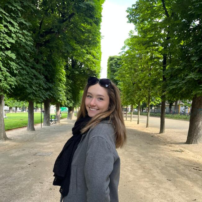 Babysitter in Mérignac: Eryne