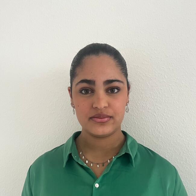 Babysitter in Sainte-Florine: Maissa