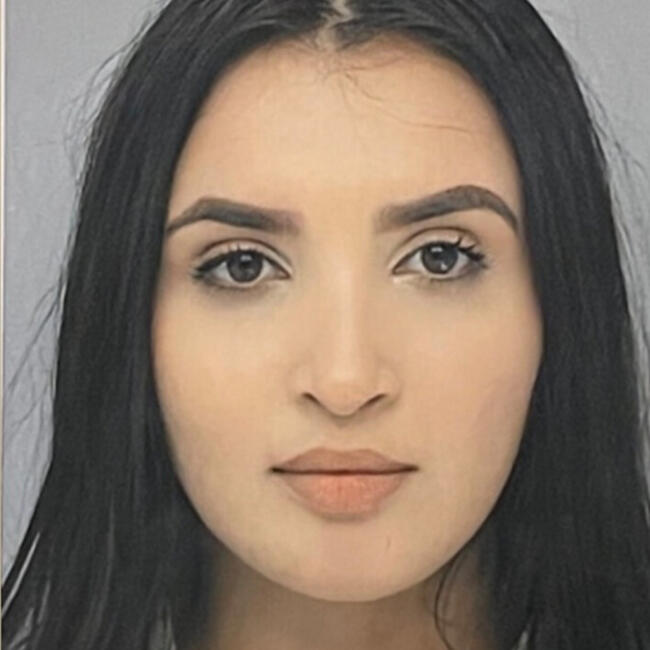 Babysitter in Rueil-Malmaison: Dounia
