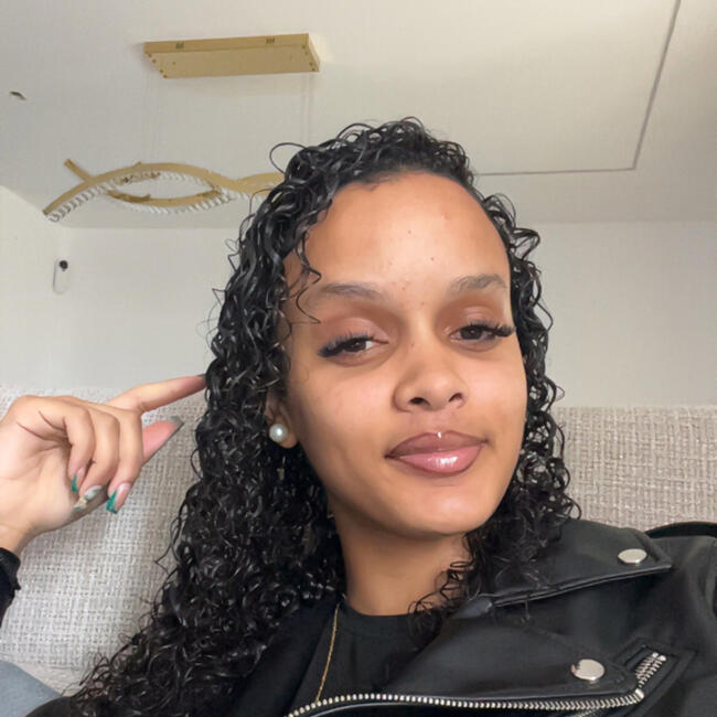 Babysitter em Mem Martins: Raissa