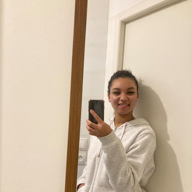 Babysitter in Béthune: Ludmila