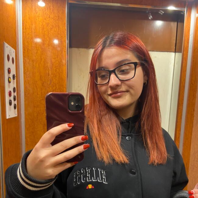 Babysitter in Volos: Βασιλικη