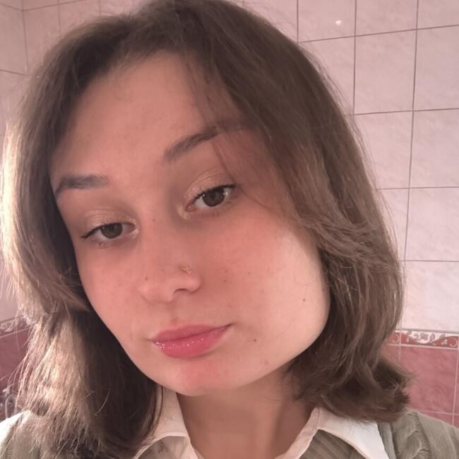 Babysitter in Troyes: Anaïs