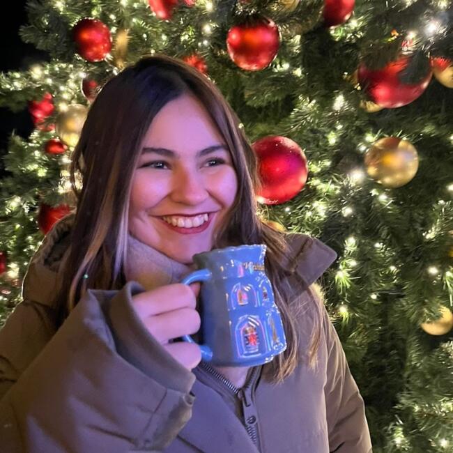 Babysitter em Coimbra: Adriana