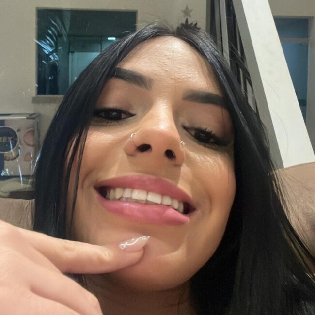 Babysitter in Brasília: Yasmim