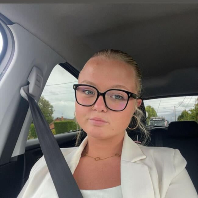 Babysitter in Estaires: Clara