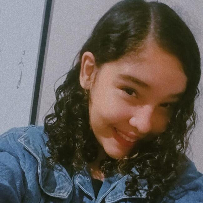 Babysitter in Cuiabá: Joana