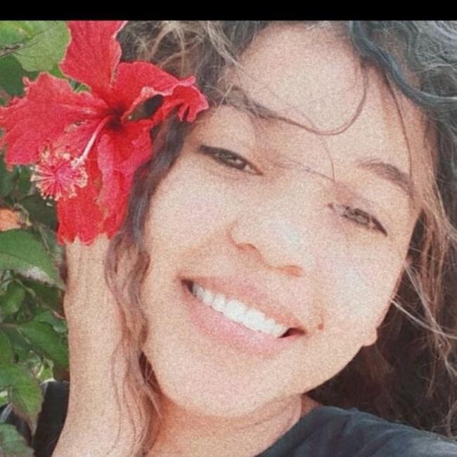 Babysitter in Montes Claros: Débora