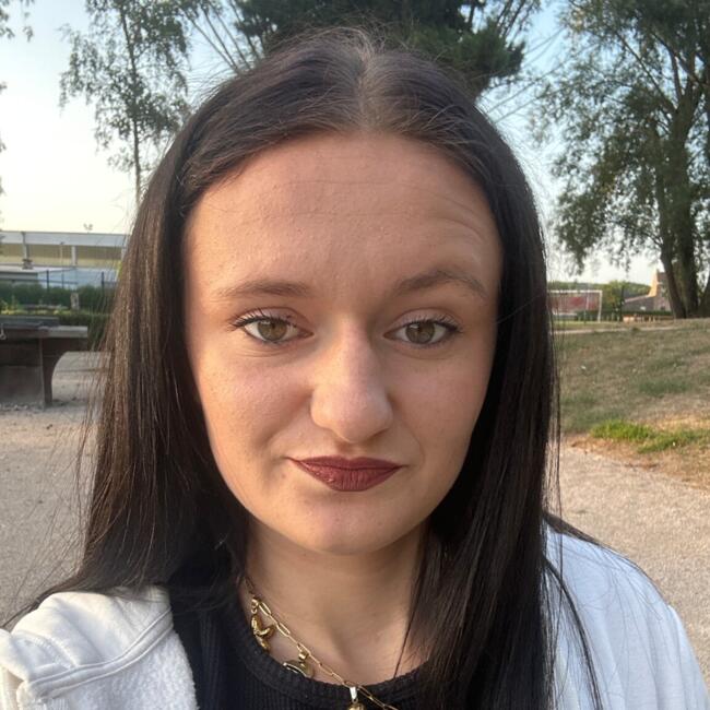 Babysitter in Douai: Ophélie