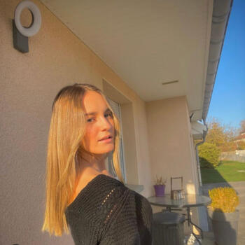 Babysitter in Annecy: Lena