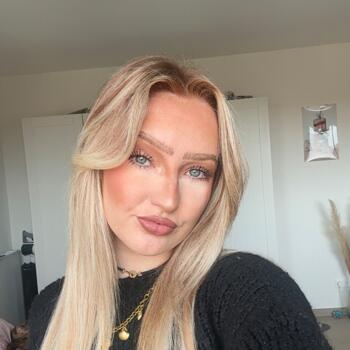 Babysitter in Saint-Pierre-de-Chandieu: Manon