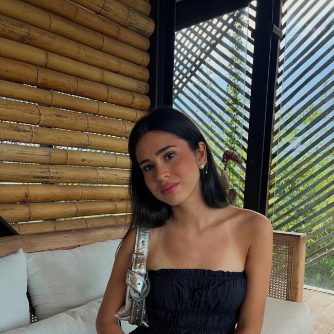 Babysitter in Begues: Adriana