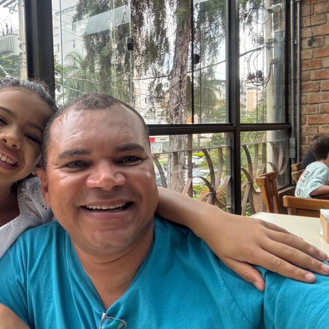 Emprego de babá em Belo Horizonte: Reginaldo