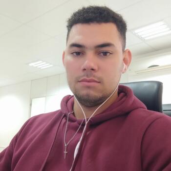 Babysitting job in Palhoça: babysitting job Joelmir