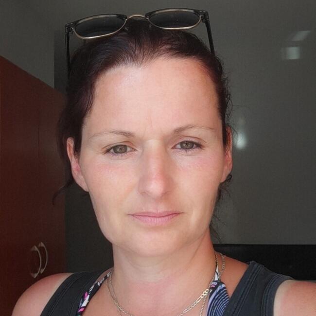 Bébiszitter Jánoshalma területén: Anett