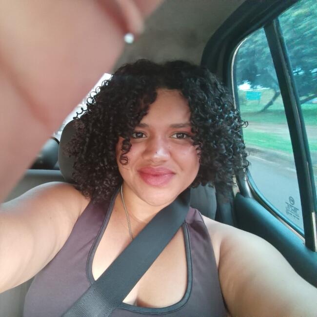 Babá em Uberaba: Sharon