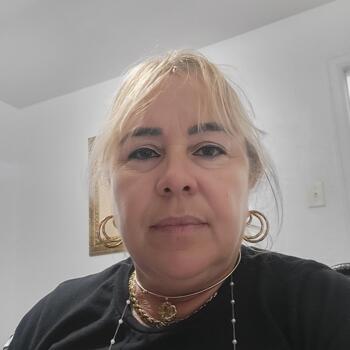 Babysitter in Homestead (Florida): Isel