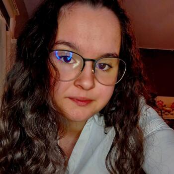 Babysitter in Vayres: April