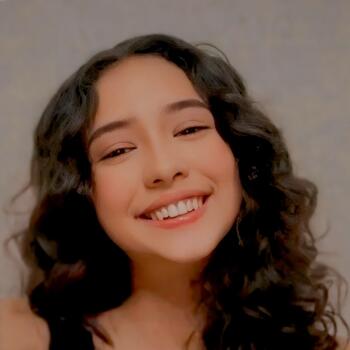 Babysitter in Manaus: Débora