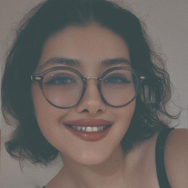 Babysitter in Bron: Clemence