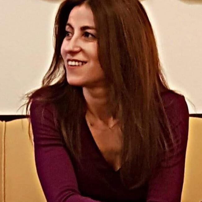 Babysitter in Le Mesnil-Aubry: Nathalie