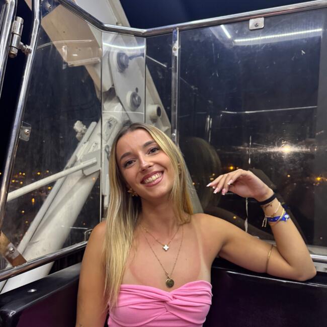 Babysitter in Bordeaux: Maé