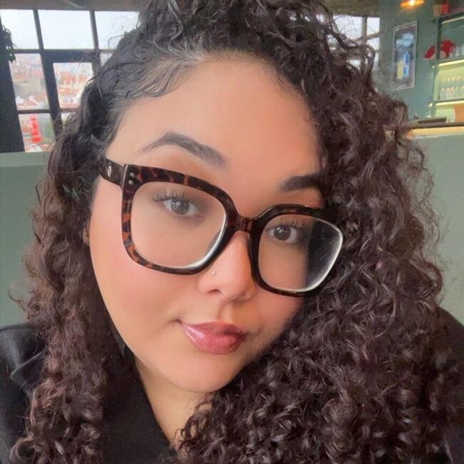 Babysitter in Sintra: Miriam