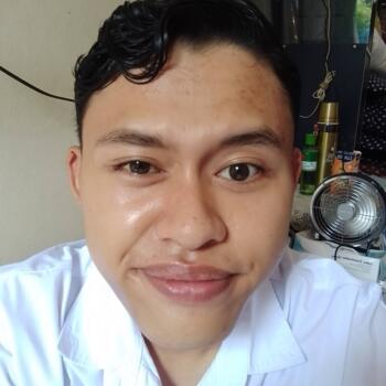 Babysitter in Jakarta: Muhamad