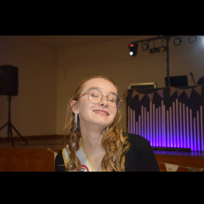 Babysitter in Vernon: Maellys