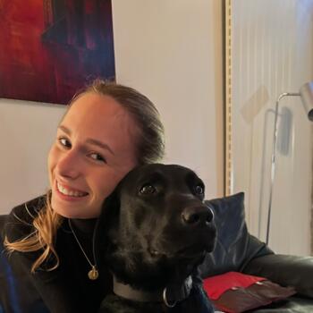 Babysitter in Lyon: Emma