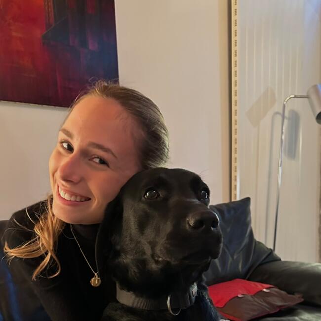 Babysitter in Lyon: Emma