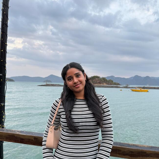 Babysitter in Singapore Island: Hansika