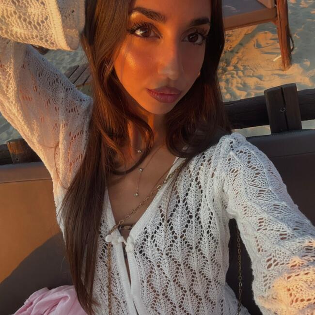 Babysitter in Rome: Nina