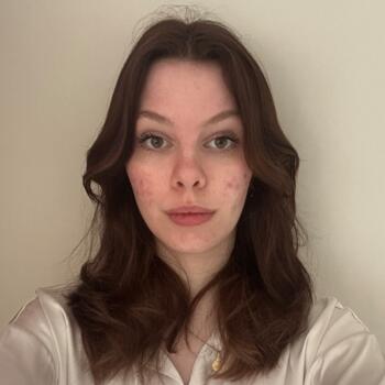 Pengasuh di Pérenchies: Clemence