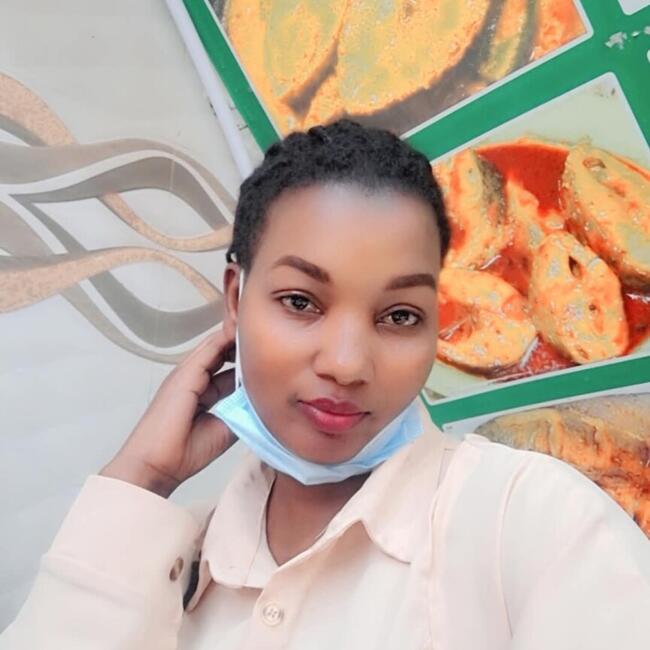 جليسة أطفال في الدوحة: Rosette