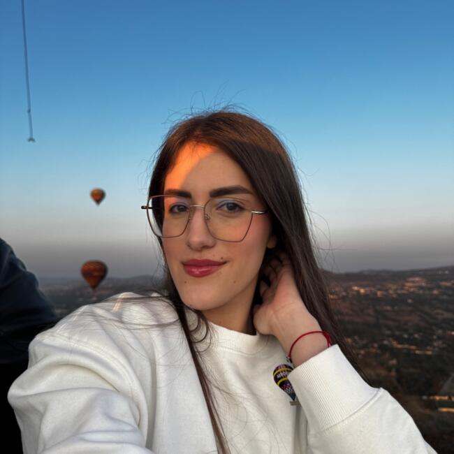 Niñera en San Pedro: Valery