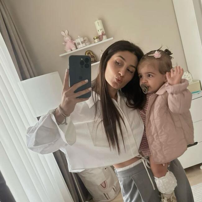 Babysitting job in Amsterdam: Verification