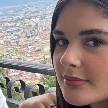 Babysitter in Ercolano: Fabiana miranda