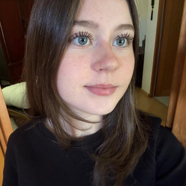 Babysitter in Saint-Ismier: Léa